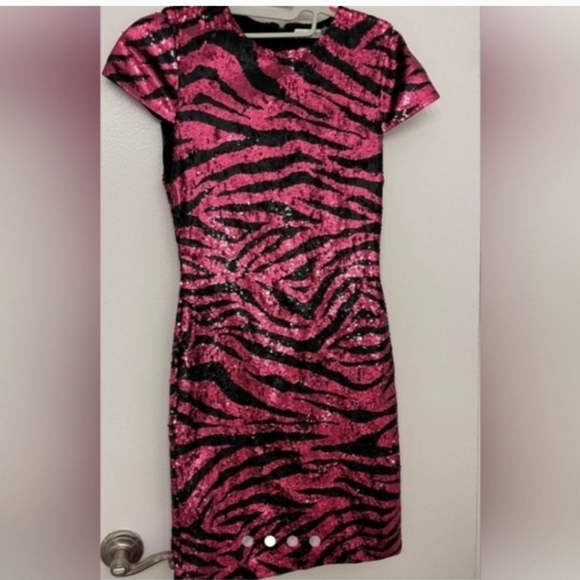 Alice + Olivia nat tiger print sequin mini dress Size 12 NWOT $695 - Picture 12 of 15
